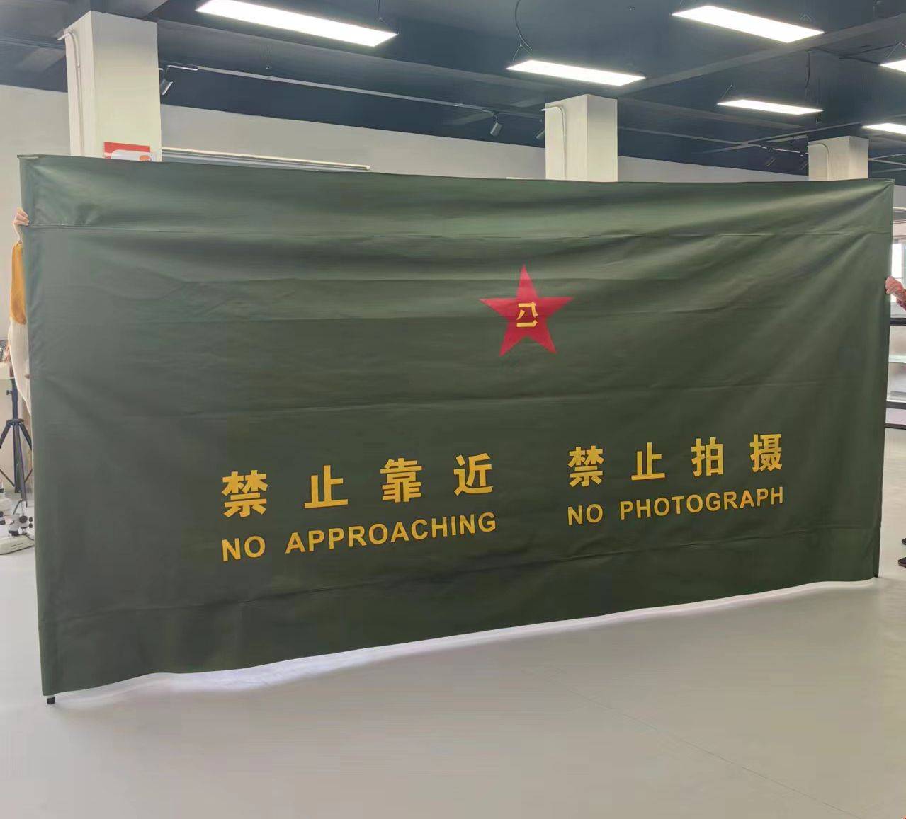 定制款便攜式警用圍擋 現場執法中的靈活屏障與安保新利器
